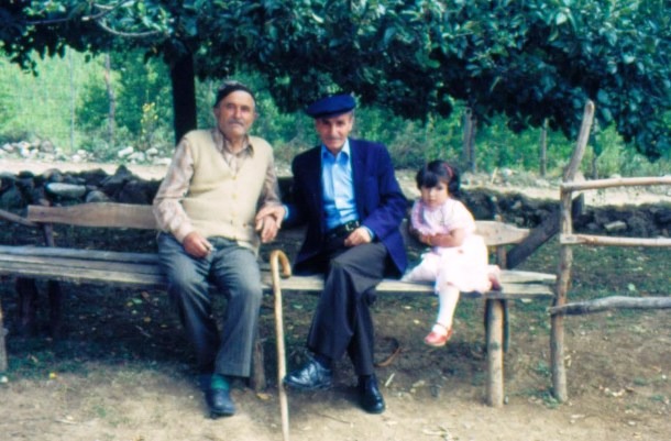 Rasim ve Hidayet Kabadayi 1983.jpg