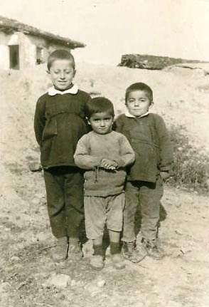 Mehmet, Fahri ve Bahri Kabadayi 1971.jpg